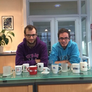 Dans leurs bagages, Alexandre Videau et Clément Arbib avaient emmené des mugs UTBM. Objectif de l'opération « Exchange your mugs » : symboliser, par l'échange de cadeaux « personnalisés » les échanges possibles entre universités.